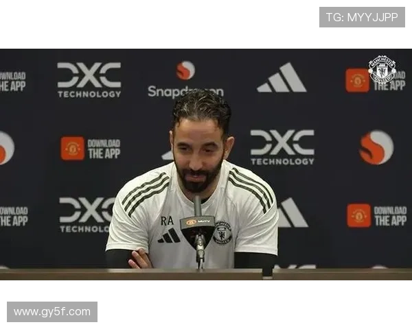 曼联官方宣布利马伤愈复出重返训练场与一线队展开合练备战比赛